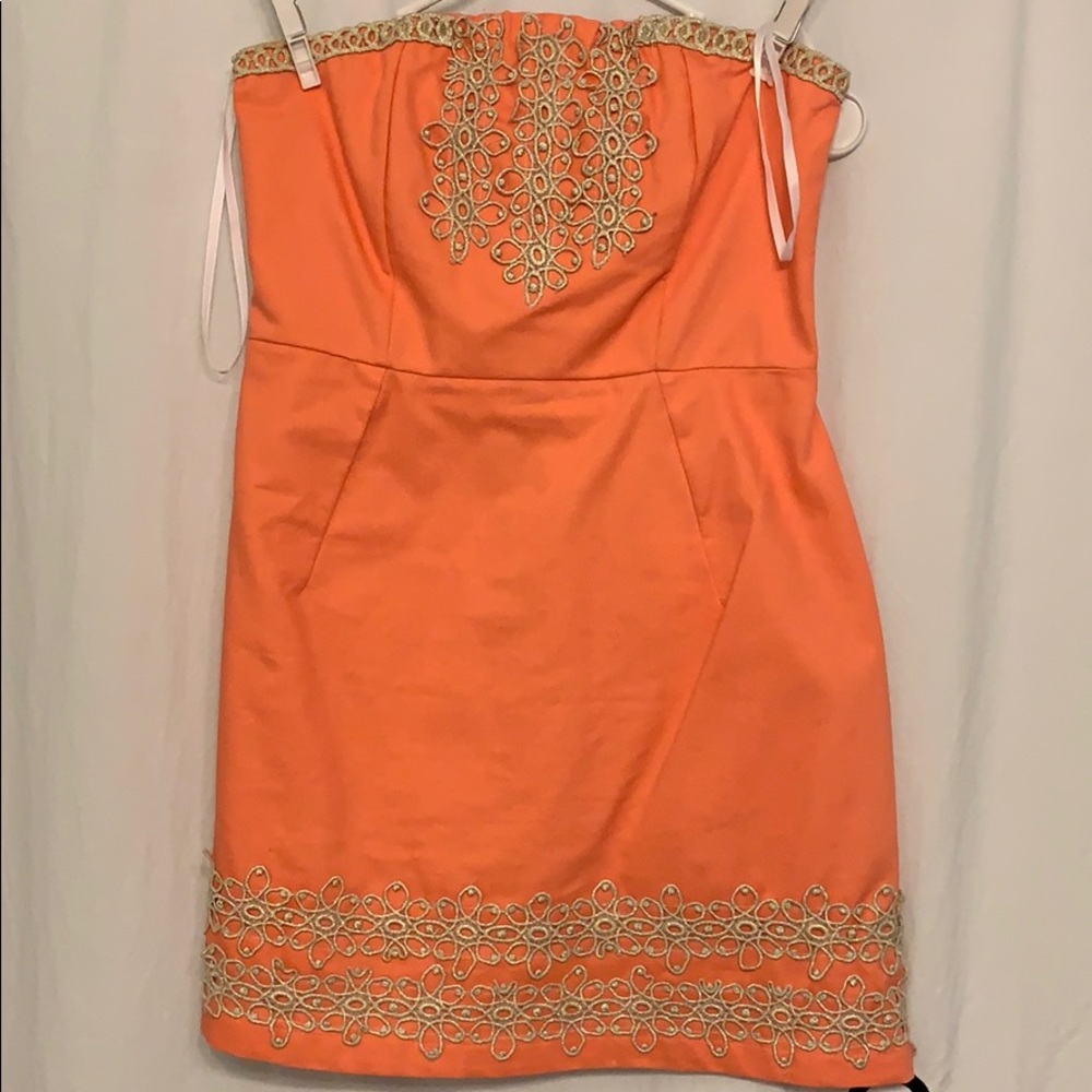 Strapless peach dress - perfect for recruitment!